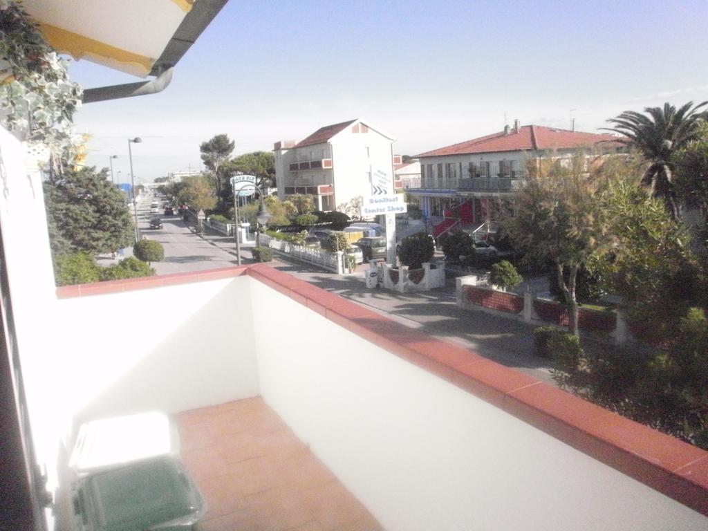 B&B Isabella Numana Bagian luar foto