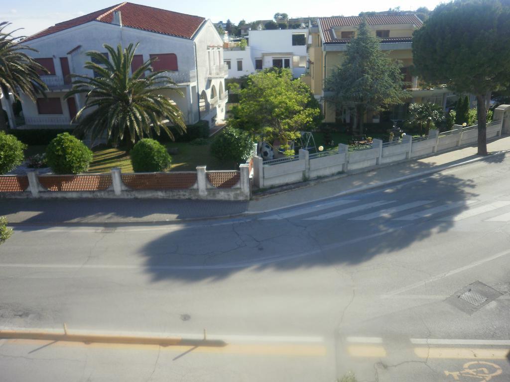 B&B Isabella Numana Bagian luar foto